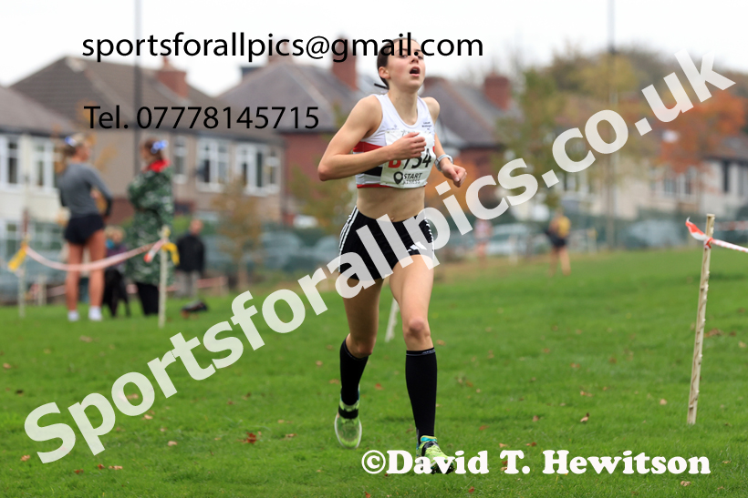 Womens Under-17s relay, 2025 Northern Cross Country Relays, Graves Park, Sheffield. Photo: David T. Hewitson/Sports for All Pics